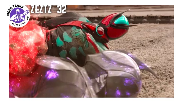 Kamen Rider Zeztz Episode 32 battle scene with Zeztz fighting Nightmare Zeztz